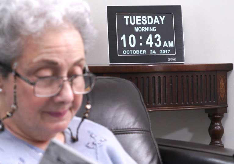 Clocks for Seniors with Memory Loss